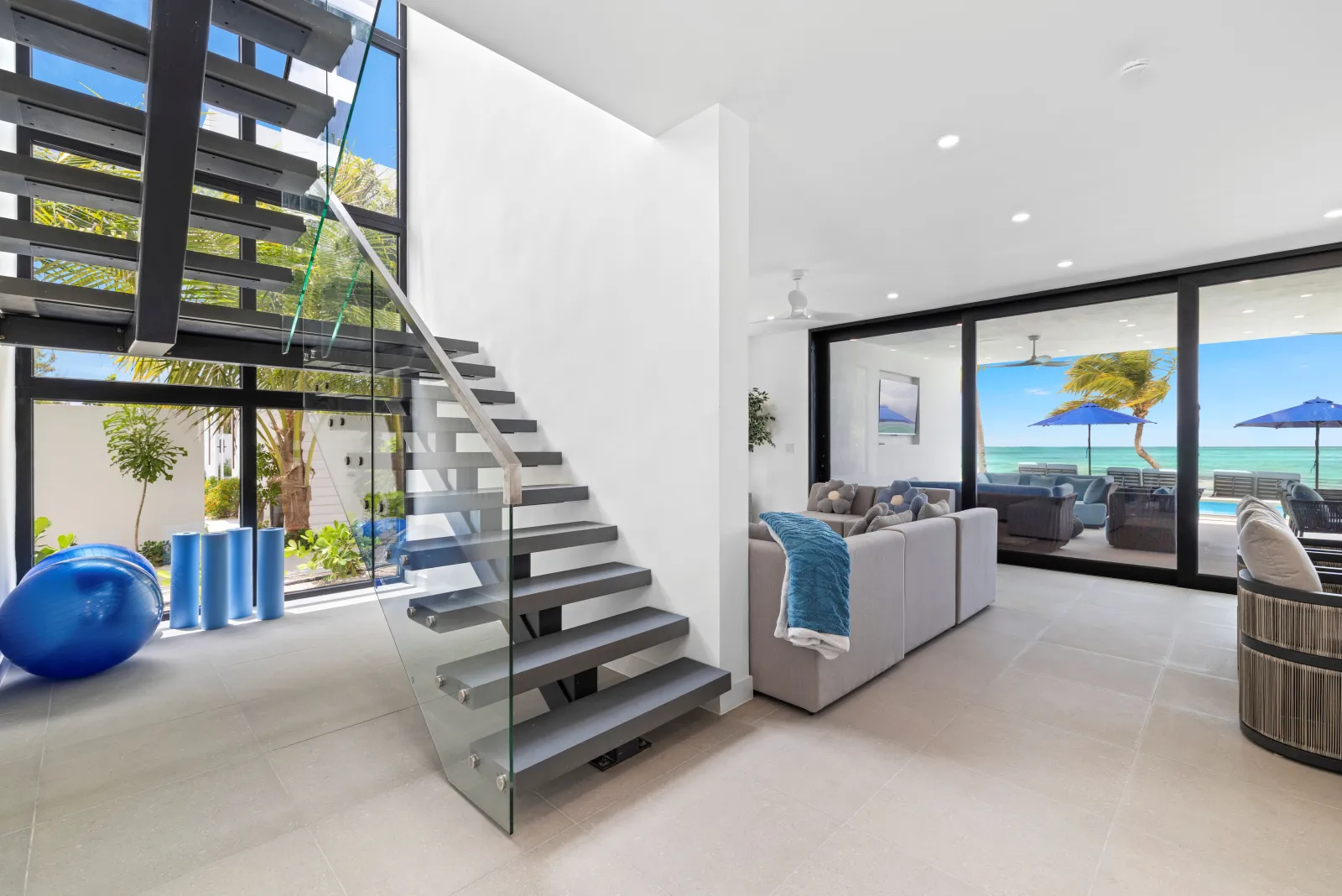 Main Floor — Aqua Blu Beach Villas